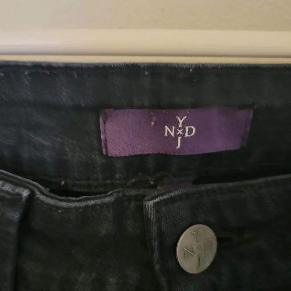 NYJD Black Denim Jeans Womens Size 4 Lift Tuck Rhinestone Pockets USA